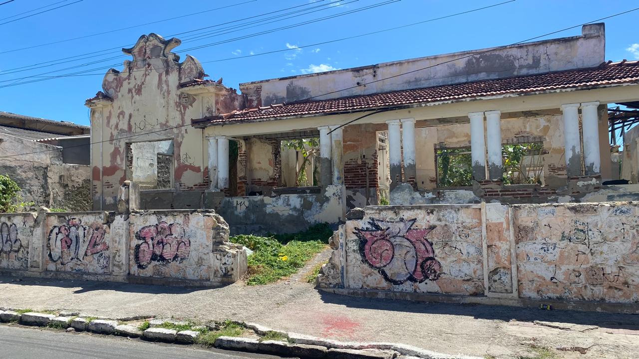 CASA DA CULTURA TOTALMENTE ABANDONADA PELO GOVERNO DO ESTADO