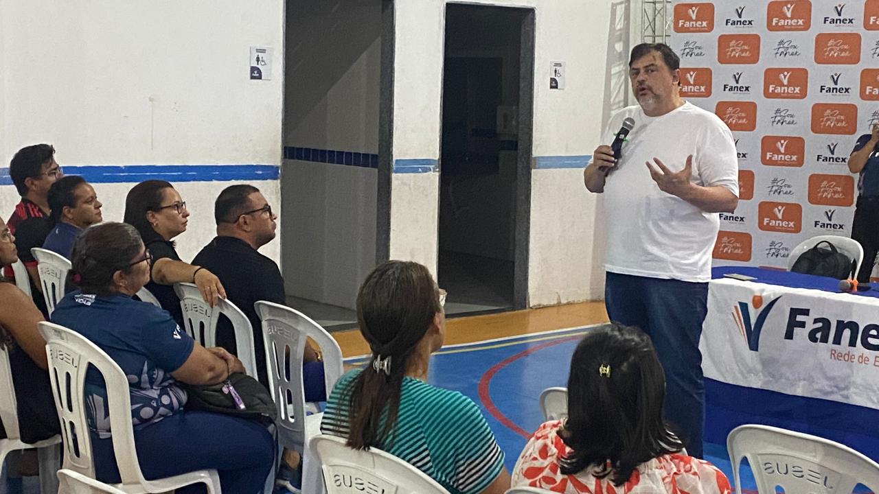 Palestra com Nery Adamy no colégio Fanex