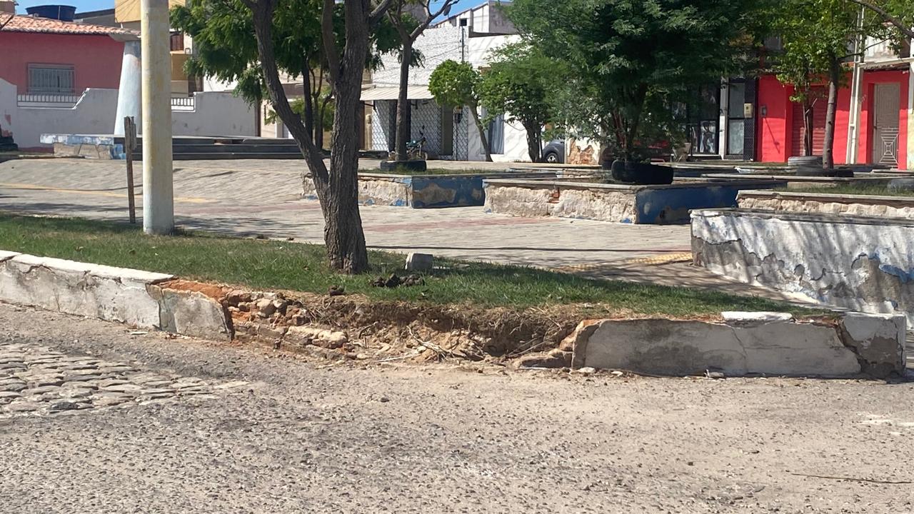 Reclamação ao poder público vem de comerciantes e moradores da rua Marechal Deodoro