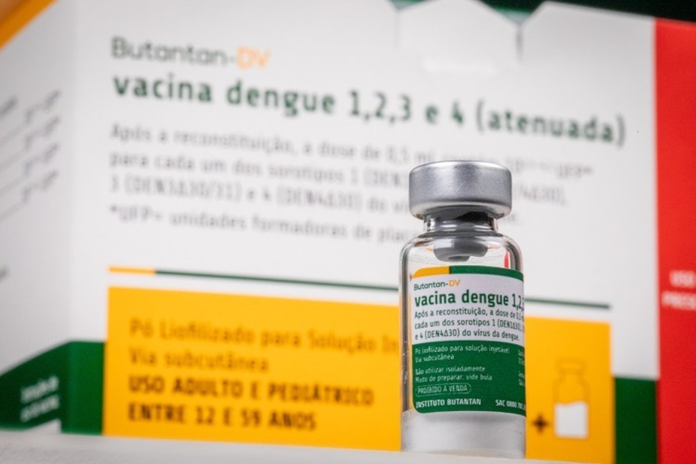 Ministério da Saúde suspende vacina da dengue feita pelo Butantan após eventos adversos graves
