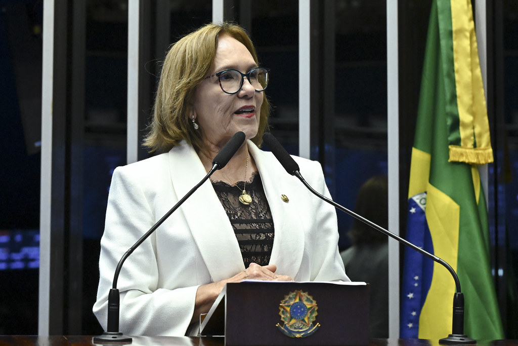 No Senado, Zenaide exalta alunos do IFRN por criarem plataforma online gratuita de estudos que já atende 26 mil no país